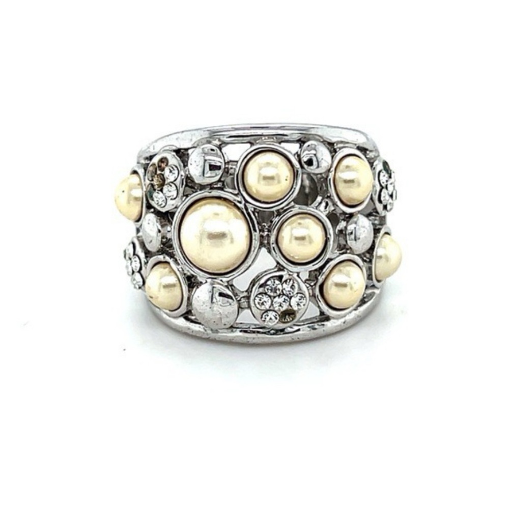 Paparazzi Silver Ring with Cream Pearls